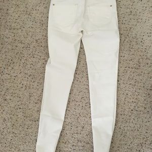 White mango jeans
